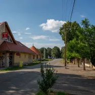 Elérhetőségek