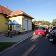 Zárt parkoló
